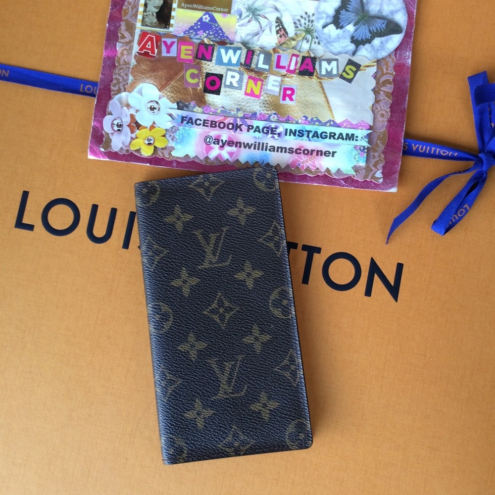 🔴SOLD🔴Authentic Louis Vuitton Checkbook/Paperbil